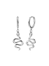 Silberne Schlangen-Creolen aus 925 Sterling Silber im Huggie-Stil – minimalistisch und elegant